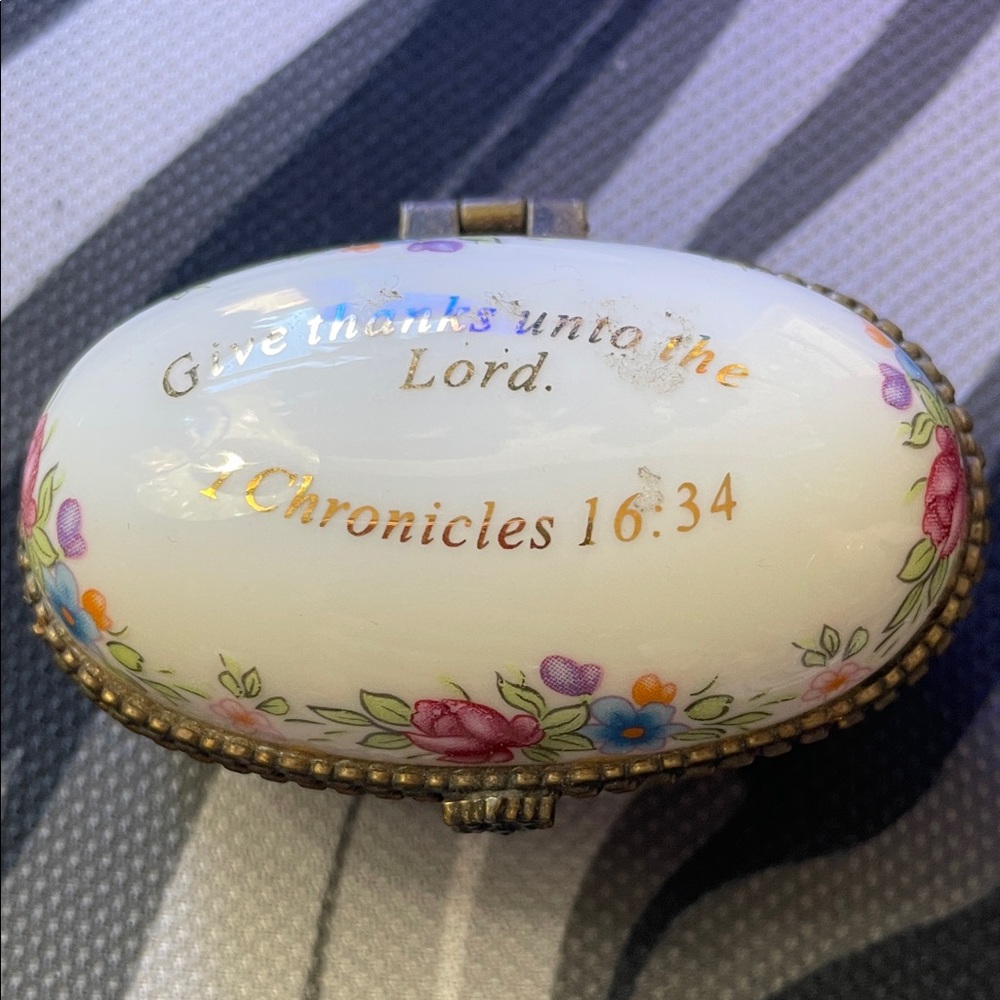 Floral Decorative Trinket Box
